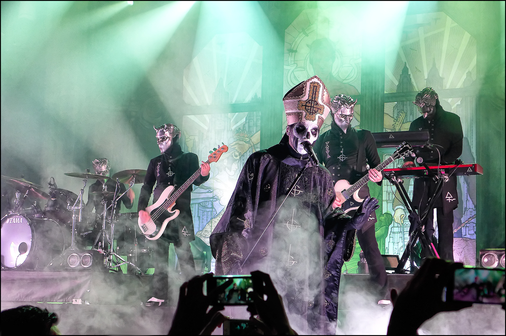 Ghost_-_Back_to_the_Future_Tour,_Madrid_2015